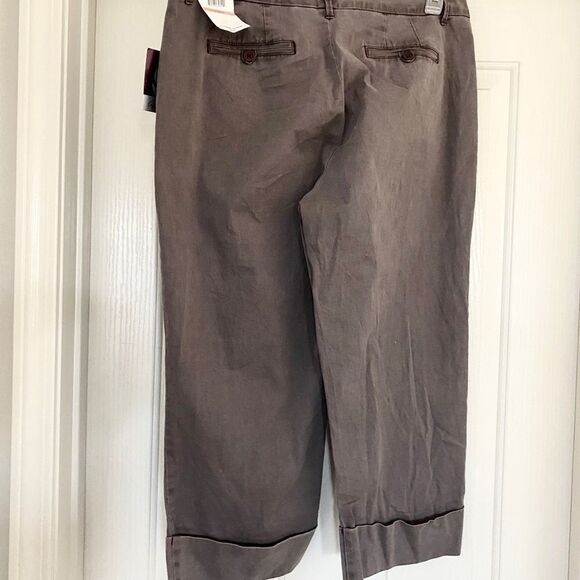 Gloria Vanderbilt Sammy Cropped Pants – Brown Stretch, Size 12, NWT - Picture 4 of 8